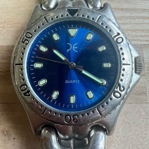 Perry Ellis mens blue dial stainless steel watch NEW BATTERY